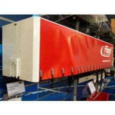 (C 907235) 1/14 3-Axle Fliegel Megarunner Curtain Red